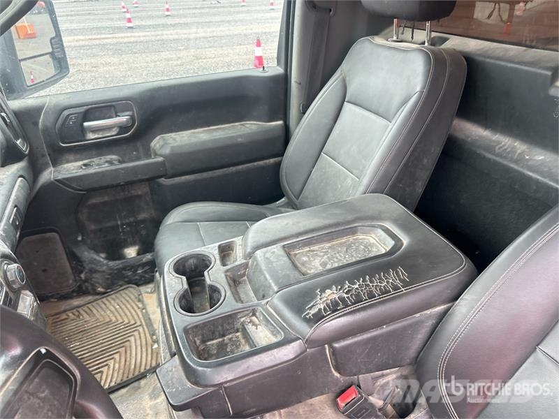 Chevrolet Silverado 2500 4x2 Pickup Další