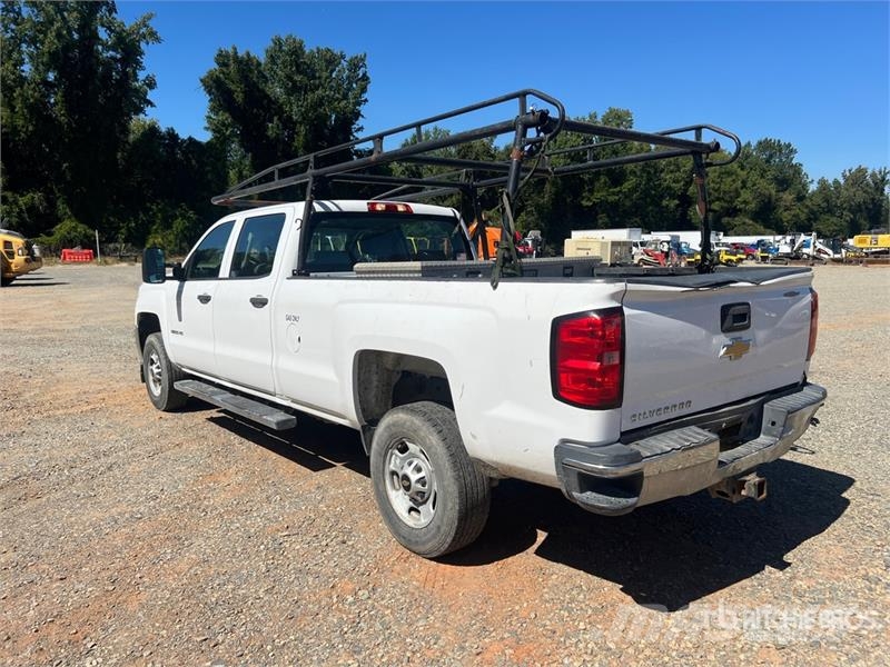 Chevrolet Silverado 2500HD 4x2 Crew Cab Pickup Andre