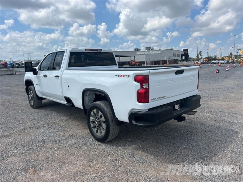 Chevrolet Silverado 2500 HD Z71 4x4 Dual Cab Pickup Övriga bilar