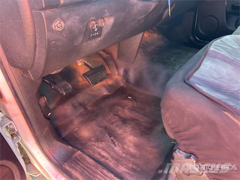 Chevrolet Silverado 2500 HD Z71 4x4 Extended Cab Pickup 기타