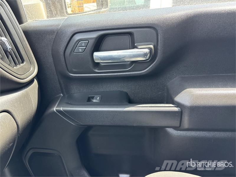 Chevrolet Silverado 2500 4x4 Crew Cab Pickup Citi