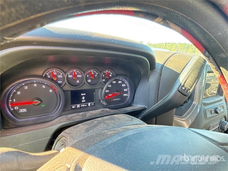 Chevrolet Silverado 2500 HD HD 4x4 Crew Cab Pickup Autre fourgon / utilitaire