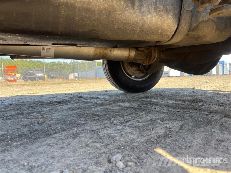 Chevrolet Silverado 2500HD 4x4 Crew Cab Pickup Otros