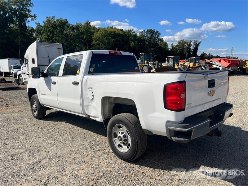 Chevrolet Silverado 2500HD 4x2 Crew Cab Pickup その他