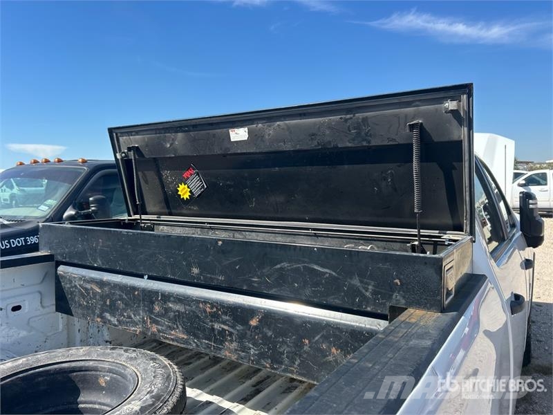 Chevrolet Silverado 2500 HD 4x4 Crew Cab Pickup (Inoperable) Citi