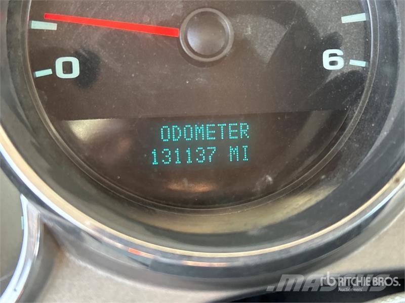 Chevrolet Silverado 2500 HD 4x2 Crew Cab Pickup 其他