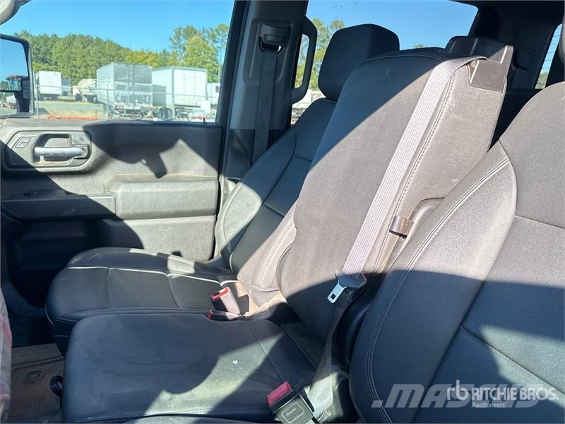 Chevrolet Silverado 2500 HD HD 4x4 Crew Cab Pickup Autre fourgon / utilitaire