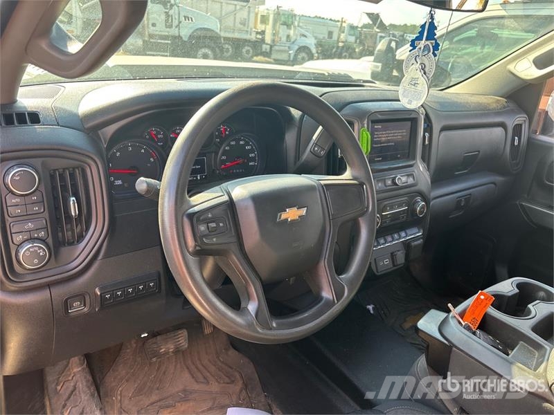 Chevrolet Silverado 2500HD LT 4x4 Crew Cab Pickup Drugi