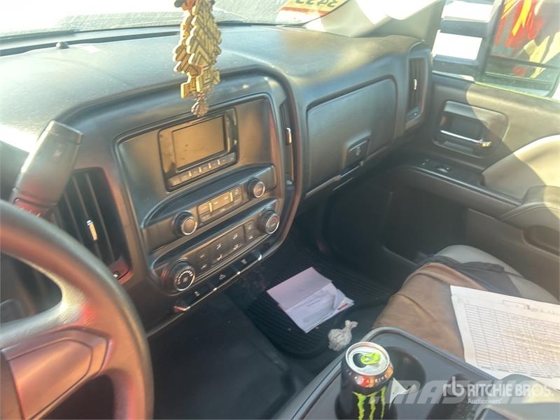 Chevrolet Silverado 2500 HD 4x2 Dual Cab Pickup (Inoperable) 其他