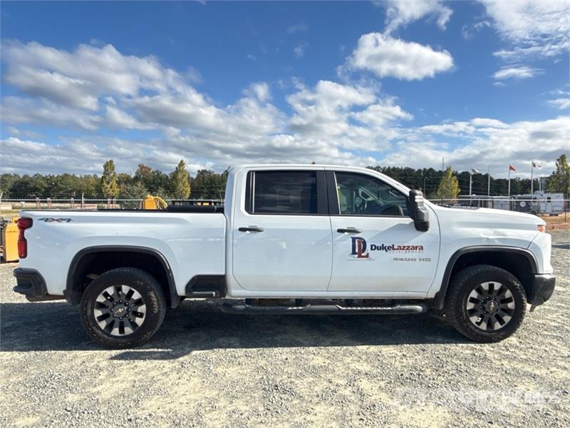 Chevrolet Silverado 2500 HD Custom 4x4 Crew Cab Pickup Citi