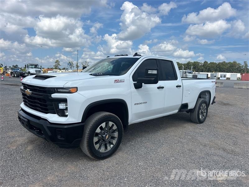Chevrolet Silverado 2500 HD Z71 4x4 Dual Cab Pickup Övriga bilar