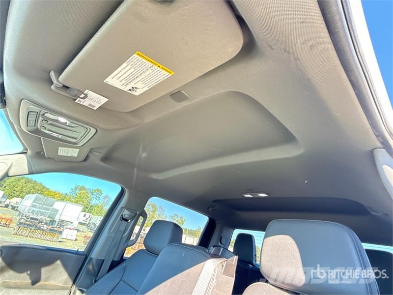 Chevrolet Silverado 2500 HD HD 4x4 Crew Cab Pickup Autre fourgon / utilitaire