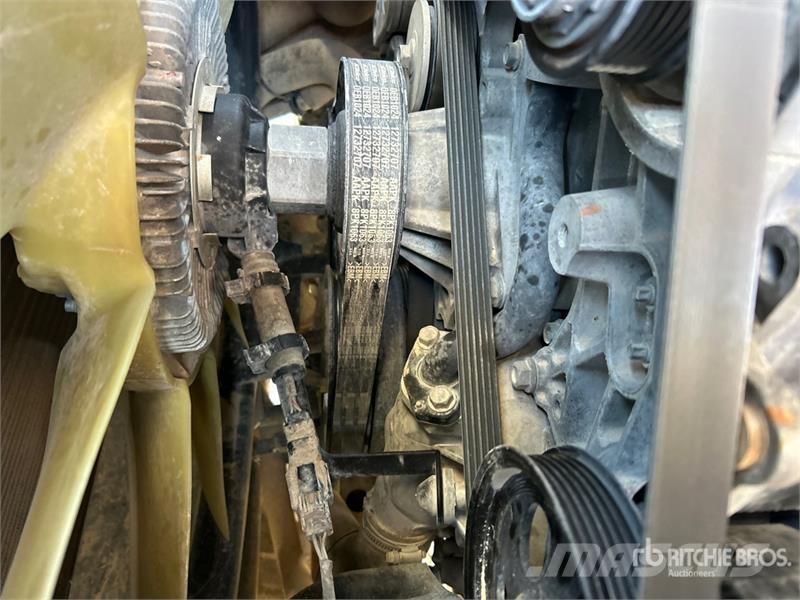 Chevrolet Silverado 2500 HD 4x4 Crew Cab Pickup (Inoperable) Citi