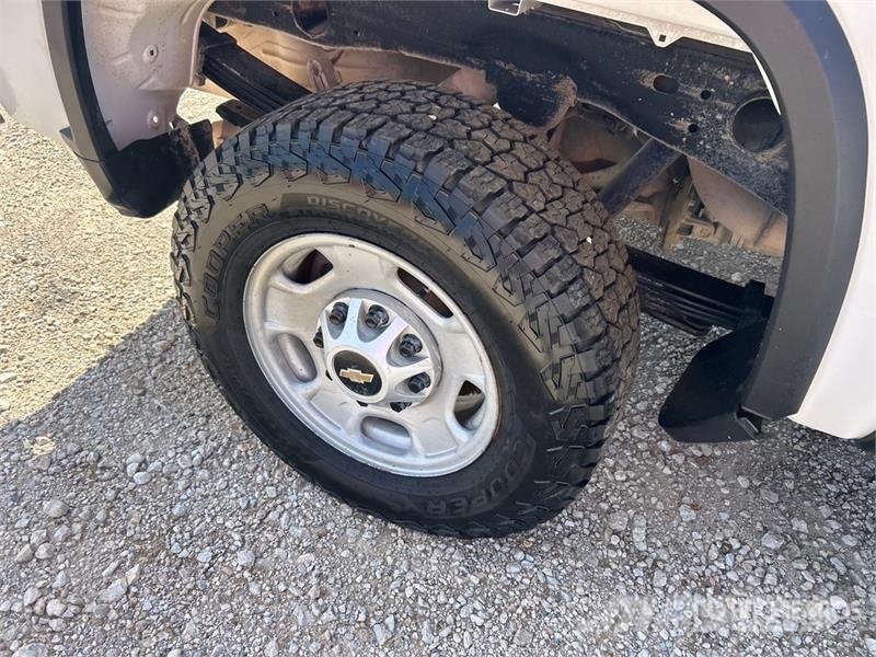 Chevrolet Silverado 2500 HD 4x4 Crew Cab Pickup (Inoperable) Citi