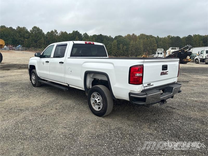 Chevrolet Silverado 2500HD 4x2 Crew Cab Pickup Прочие фургоны