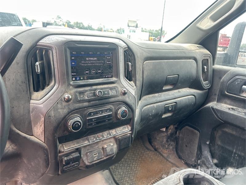 Chevrolet Silverado 2500 4x2 Pickup Další