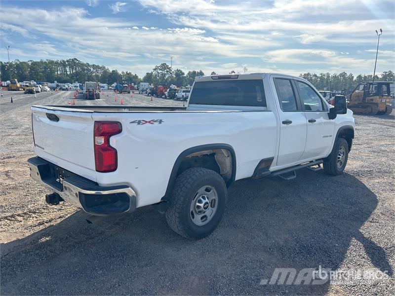 Chevrolet Silverado 2500HD 4x4 Extended Cab Pickup Ostalo