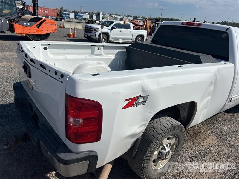 Chevrolet Silverado 2500 HD Z71 4x4 Extended Cab Pickup 기타