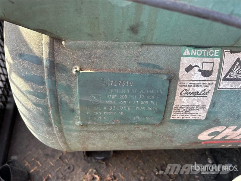 Chevrolet Silverado 2500HD 皮卡.傳統半斗卡車/側卸板