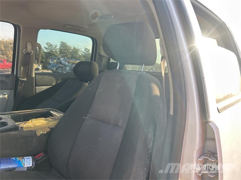 Chevrolet Silverado 2500 HD 4x2 Crew Cab Pickup 其他