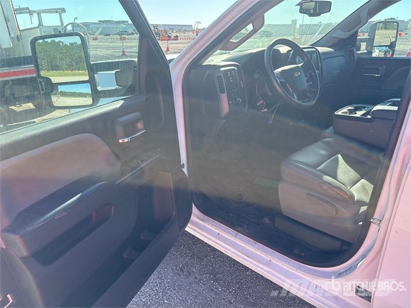 Chevrolet Silverado 2500HD 4x2 Extended Cab Utility Truck Pick up/Platou