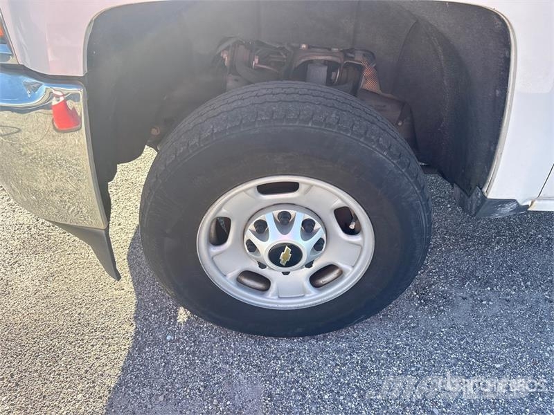 Chevrolet Silverado 2500HD 4x2 Extended Cab Utility Truck Pick up/Platou