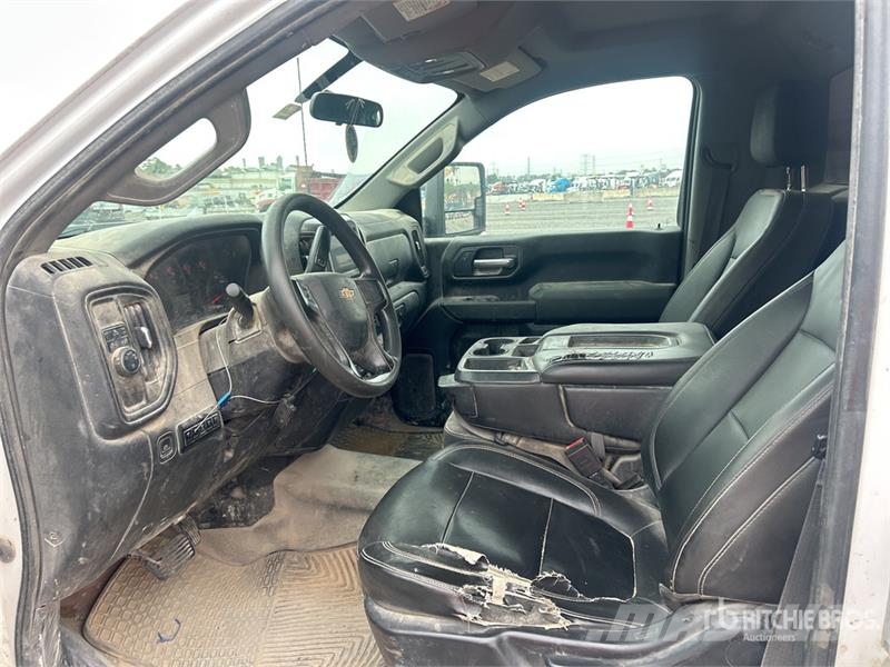 Chevrolet Silverado 2500 4x2 Pickup Další