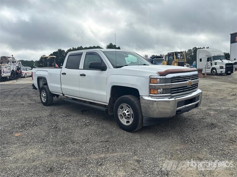 Chevrolet Silverado 2500HD 4x2 Crew Cab Pickup Прочие фургоны