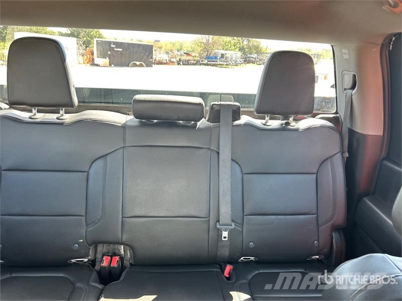 Chevrolet Silverado 2500 HD 4x4 Crew Cab Pickup (Inoperable) Citi