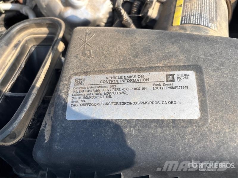 Chevrolet Silverado 2500HD LT 4x4 Crew Cab Pickup Drugi