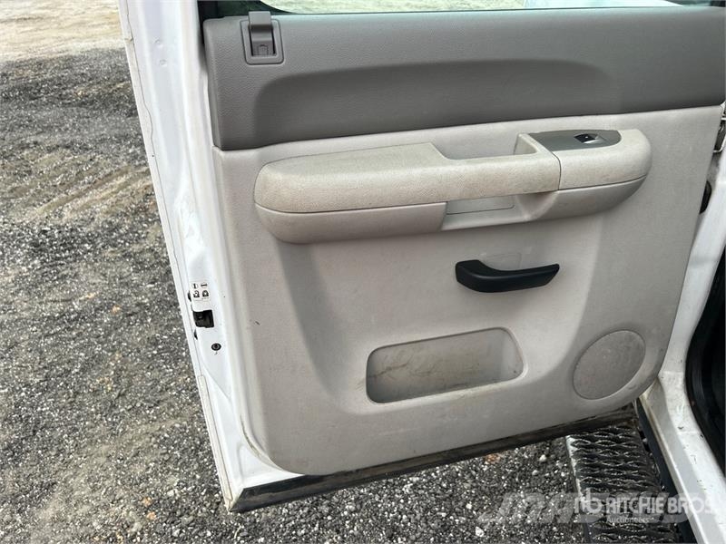 Chevrolet Silverado 2500HD 4x4 Crew Cab Utility Truck Pick up/Dropside