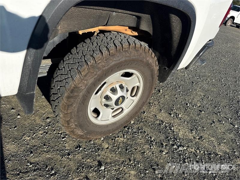 Chevrolet Silverado 2500 HD 4x4 Crew Cab Pickup Autre fourgon / utilitaire