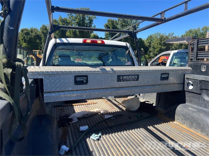 Chevrolet Silverado 2500HD 4x2 Crew Cab Pickup Andre
