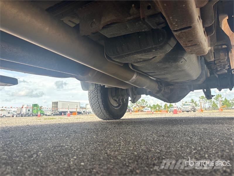 Chevrolet Silverado 2500HD Drugi