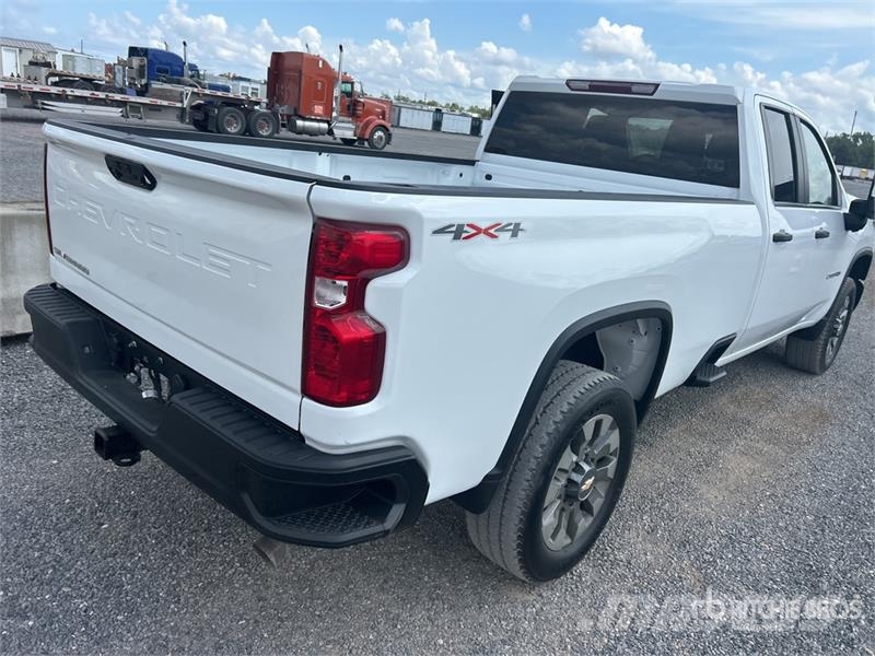 Chevrolet Silverado 2500 HD Z71 4x4 Dual Cab Pickup Övriga bilar