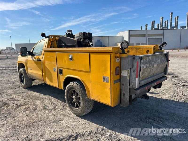 Chevrolet Silverado 2500HD 皮卡.傳統半斗卡車/側卸板