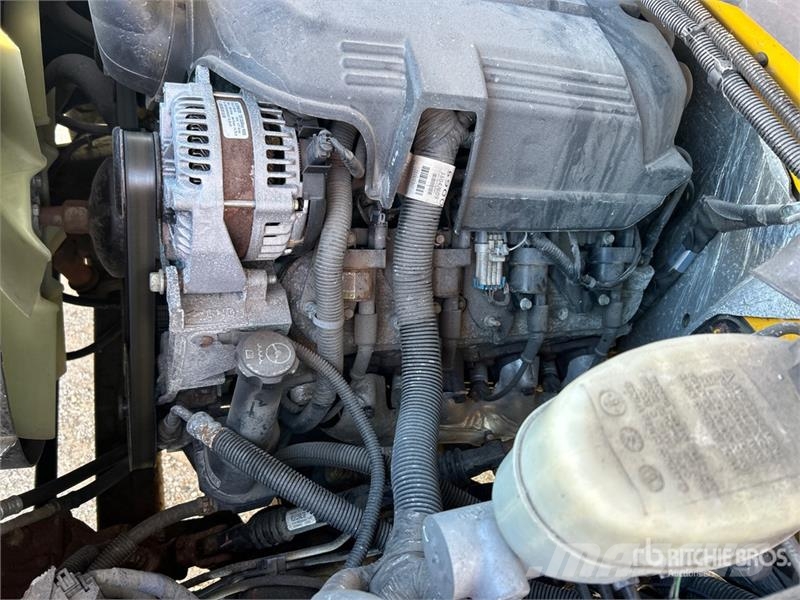 Chevrolet Silverado 2500HD 皮卡.傳統半斗卡車/側卸板