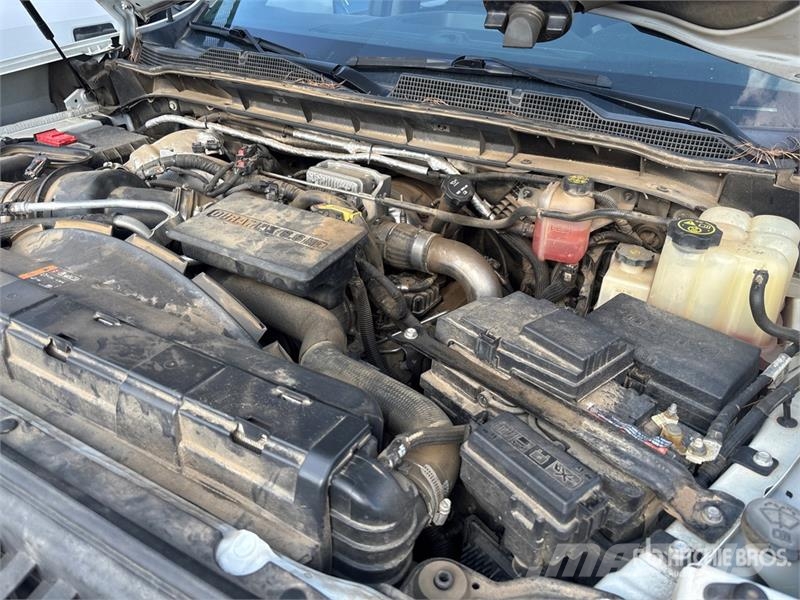 Chevrolet Silverado 2500HD LT 4x4 Crew Cab Pickup Drugi