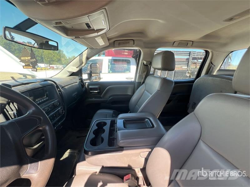 Chevrolet Silverado 2500HD 4x2 Crew Cab Pickup Andre
