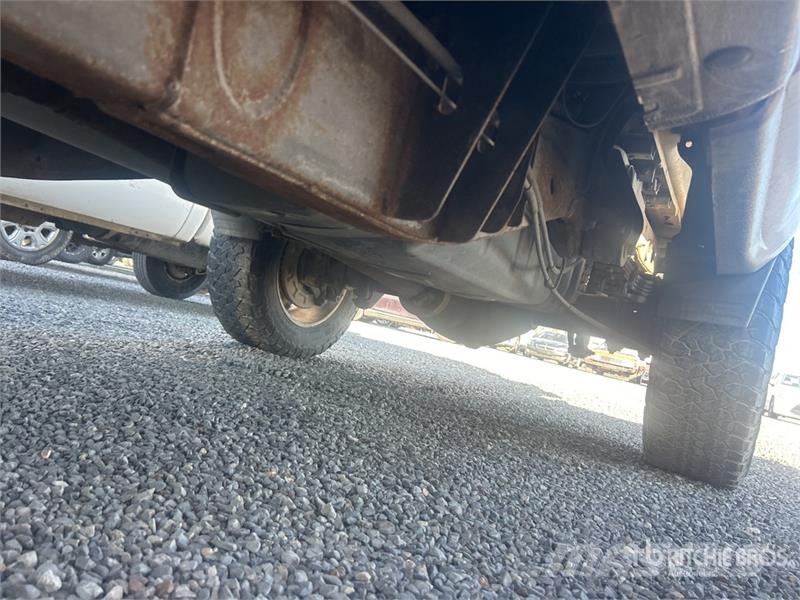Chevrolet Silverado 2500 HD 4x2 Dual Cab Pickup (Inoperable) 其他