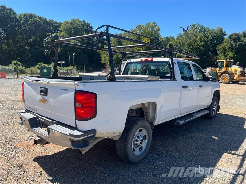 Chevrolet Silverado 2500HD 4x2 Crew Cab Pickup Andre