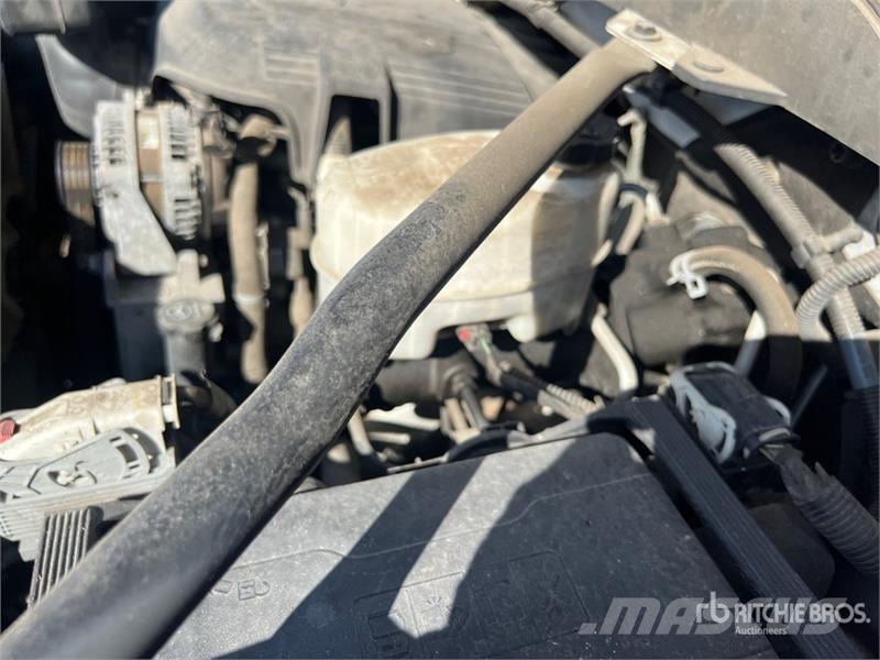 Chevrolet Silverado 2500HD 4x2 Crew Cab Pickup その他