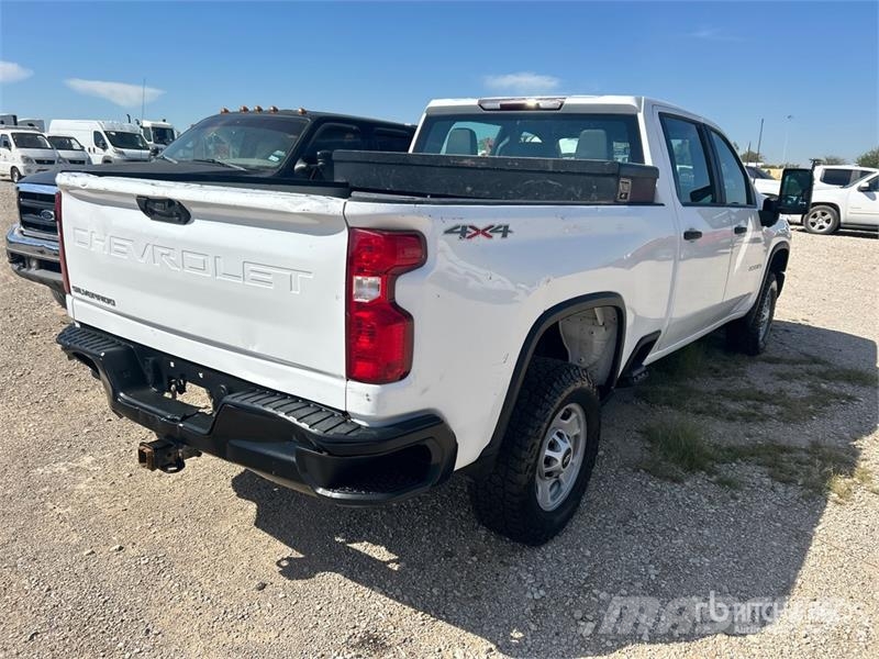 Chevrolet Silverado 2500 HD 4x4 Crew Cab Pickup (Inoperable) Citi