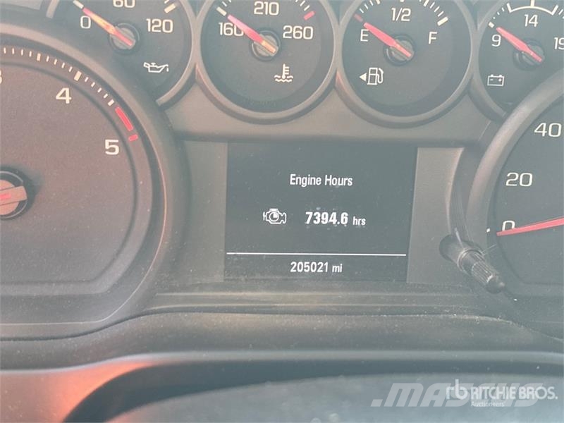 Chevrolet Silverado 2500HD LT 4x4 Crew Cab Pickup Drugi