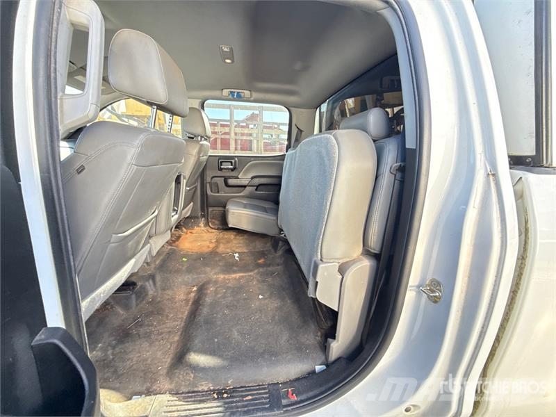 Chevrolet Silverado 2500HD 4x4 Crew Cab Pickup Citi