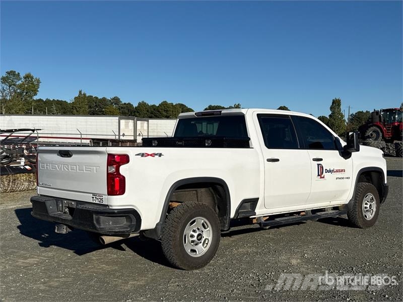 Chevrolet Silverado 2500 HD 4x4 Crew Cab Pickup Autre fourgon / utilitaire