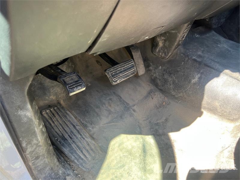Chevrolet Silverado 2500HD 4x2 Crew Cab Pickup Andre