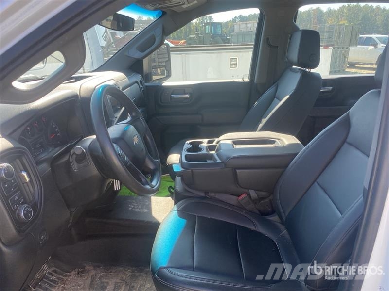 Chevrolet Silverado 2500 HD 4x4 Crew Cab Pickup Ostalo