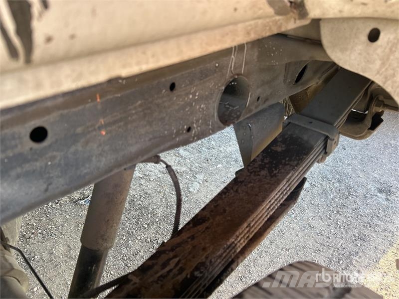 Chevrolet Silverado 2500 HD 4x2 Crew Cab Pickup 其他