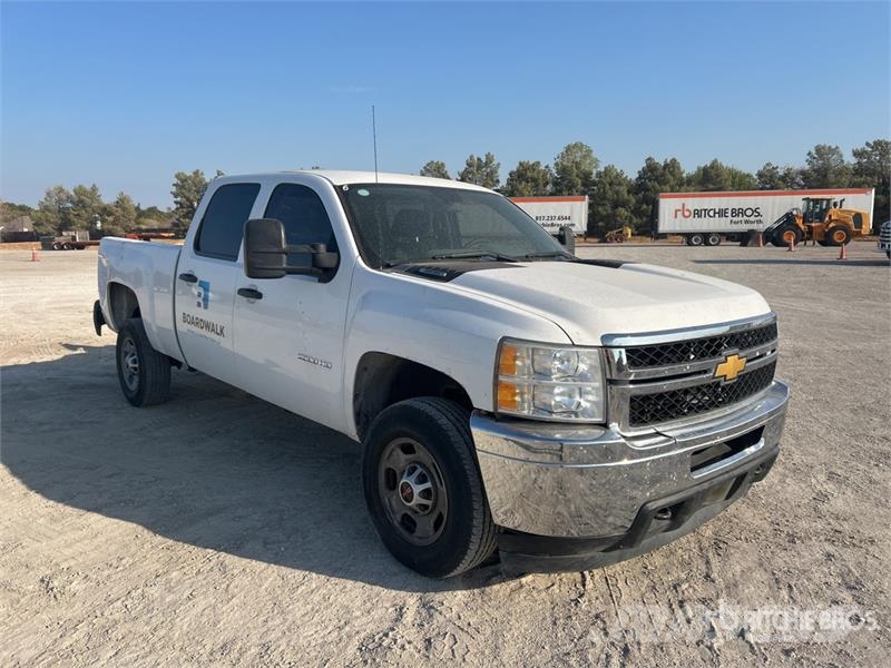 Chevrolet Silverado 2500 HD 4x2 Crew Cab Pickup 其他